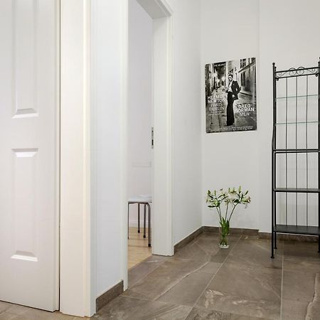 Newton-Appartement Mit 3 Schlafzimmern Berlín Exteriér fotografie