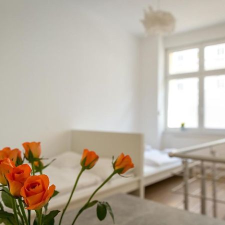 Newton-Appartement Mit 3 Schlafzimmern Berlín Exteriér fotografie