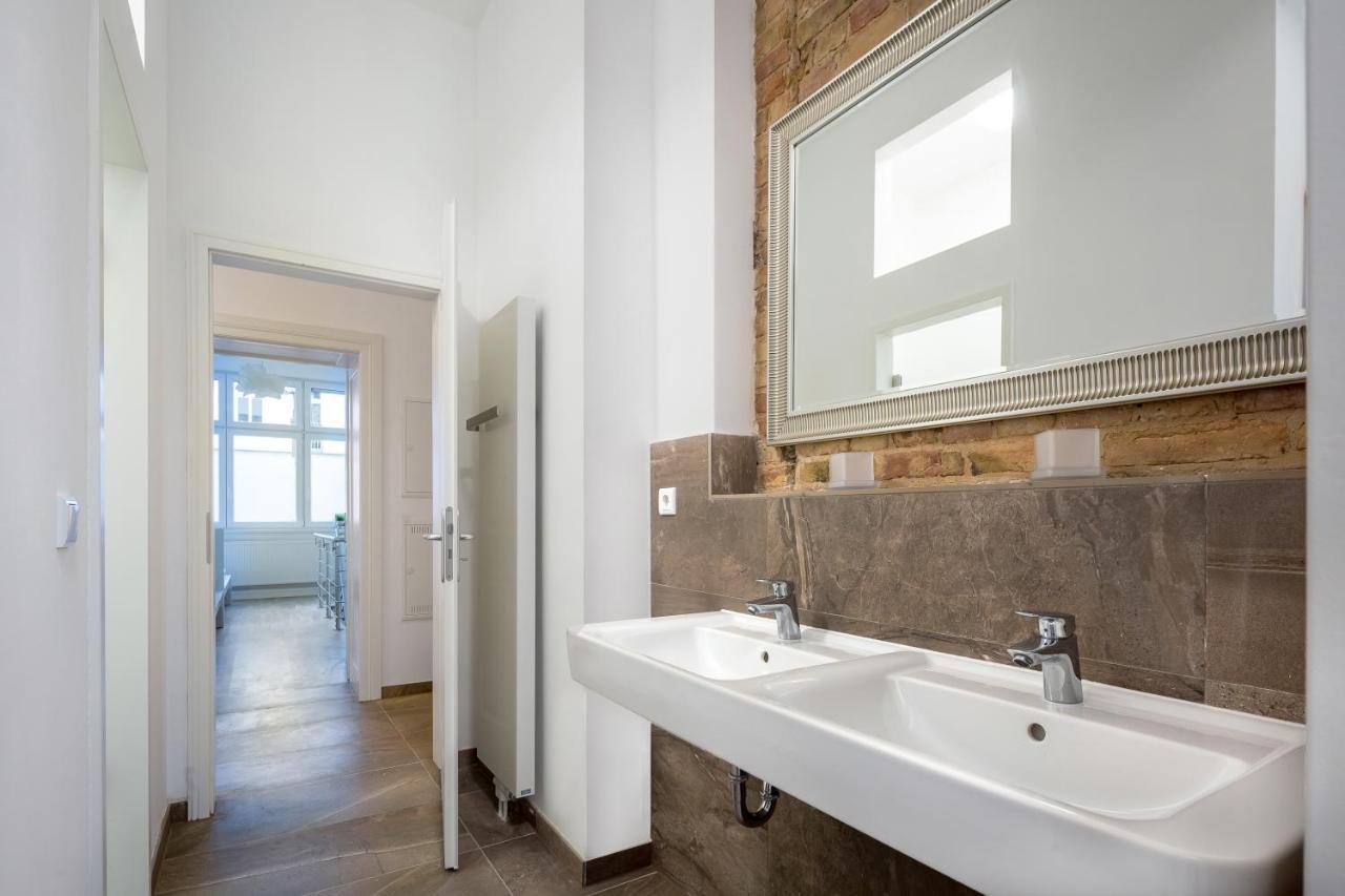 Newton-Appartement Mit 3 Schlafzimmern Berlín Exteriér fotografie
